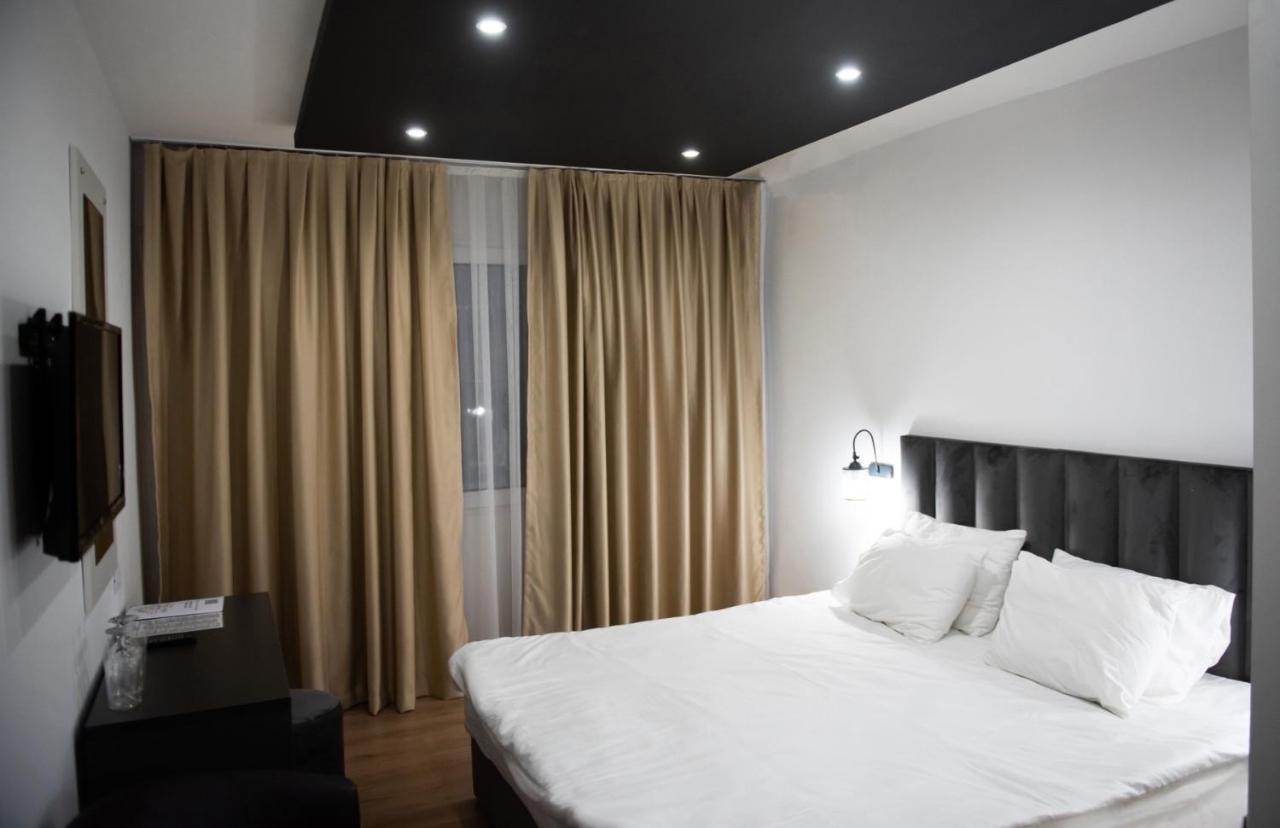 Hotel Beograd Struga Bagian luar foto