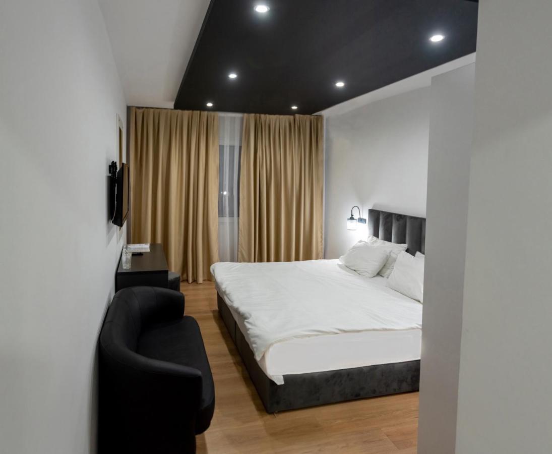 Hotel Beograd Struga Bagian luar foto