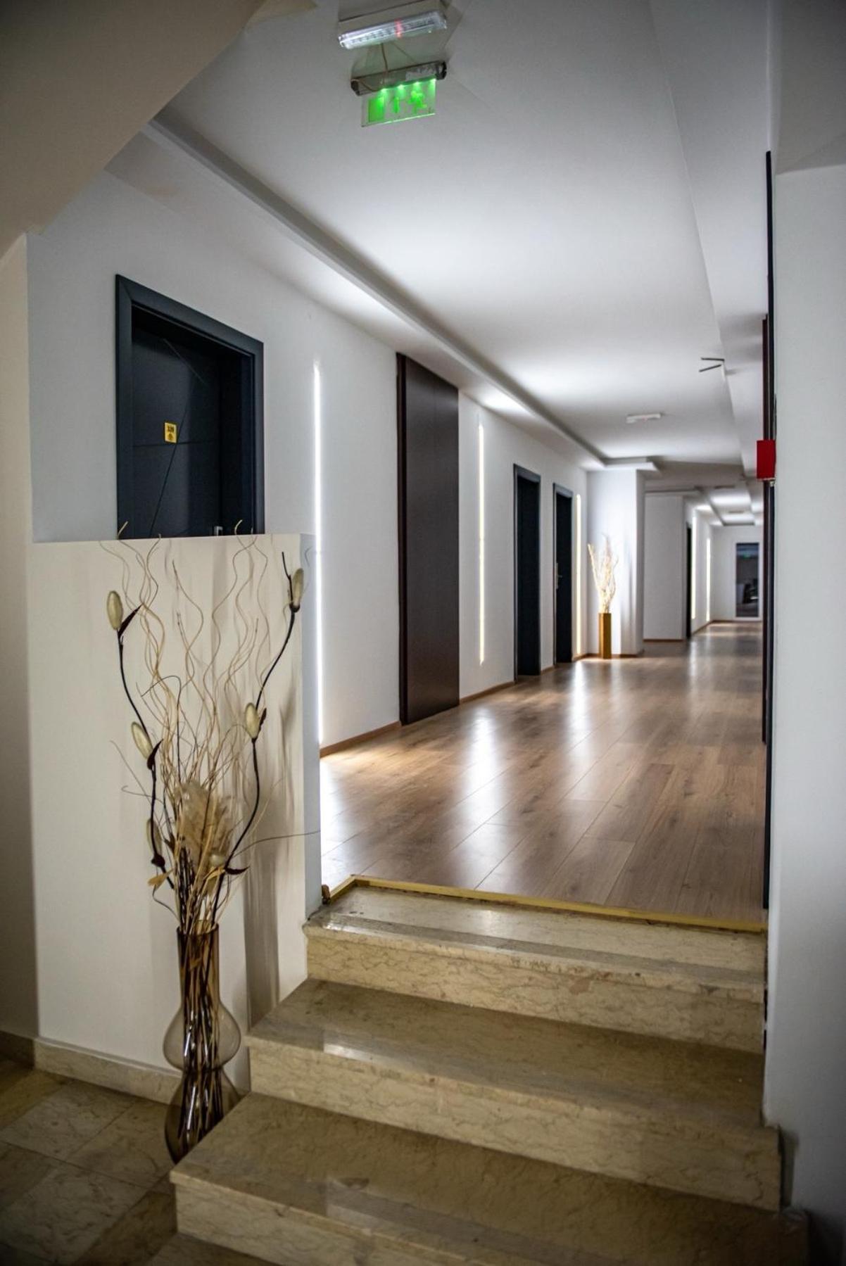 Hotel Beograd Struga Bagian luar foto