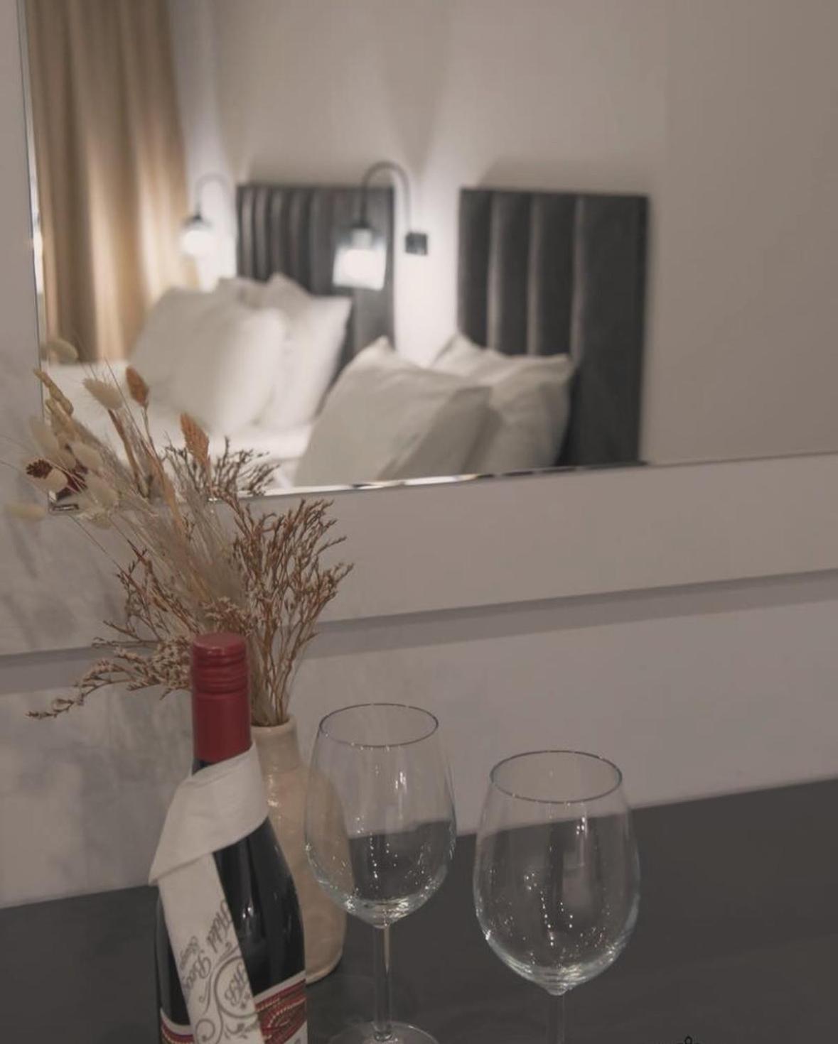 Hotel Beograd Struga Bagian luar foto